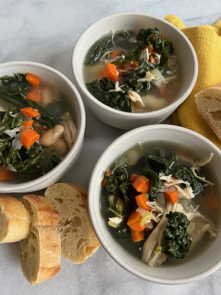 white bean soup with crunch bread 