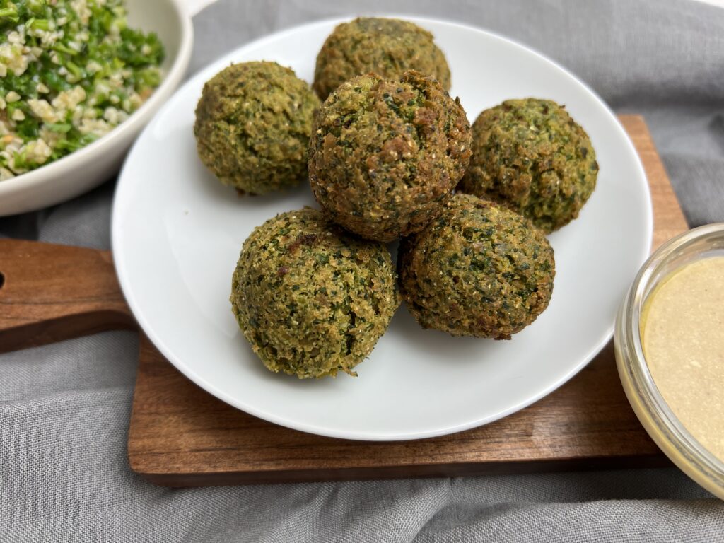 falafal balls ready to eat, easy weeknight dinner 