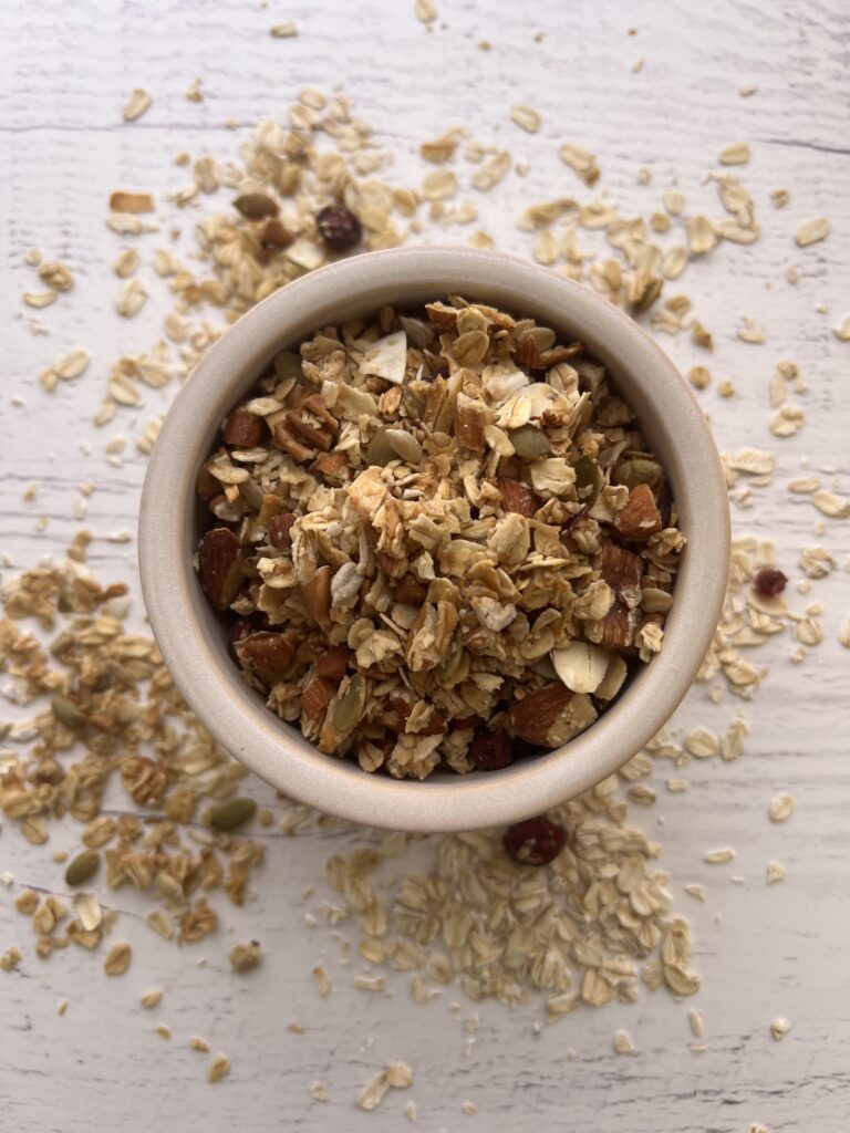 Easy homemade granola 