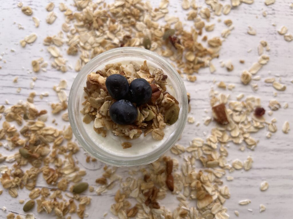 easy homemade granola parfaits 